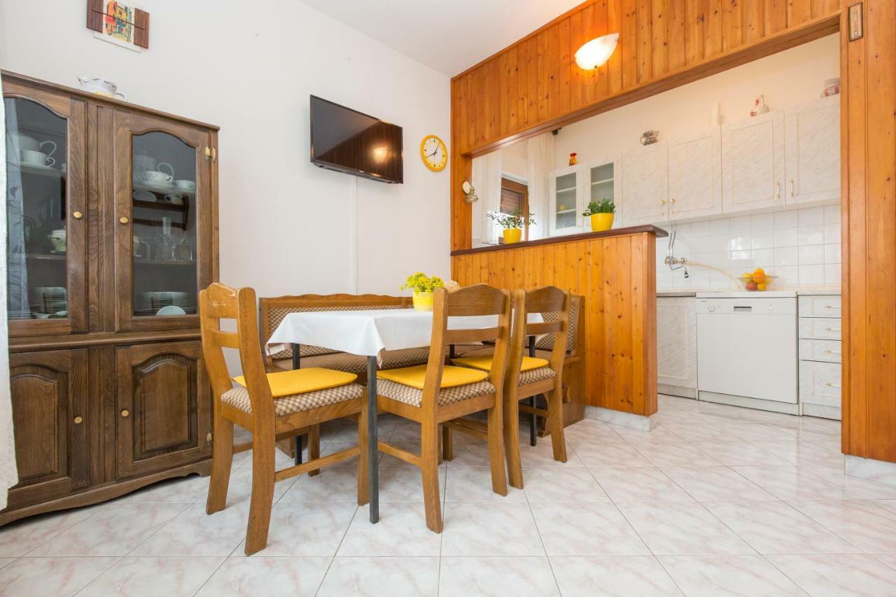 Apartman Branka 라빈 외부 사진